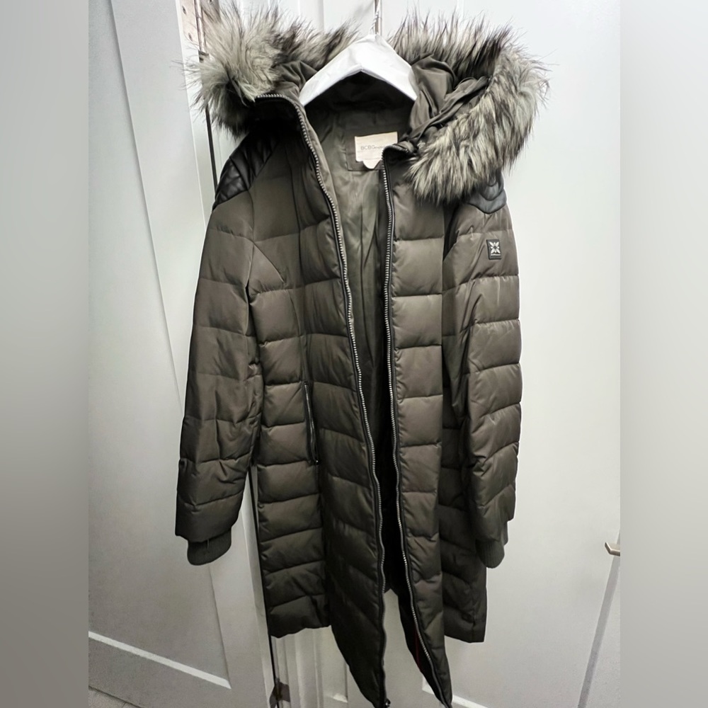 green BCBG winter coat with faux fur hood accent size L